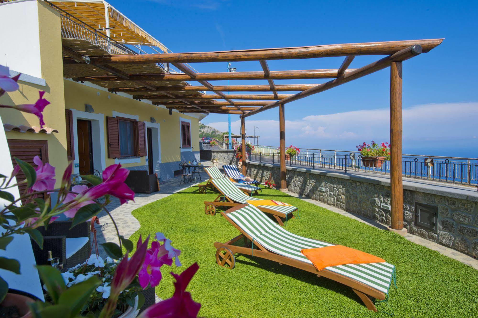 Bed and Breakfast La Mela Blu Фуроре Экстерьер фото