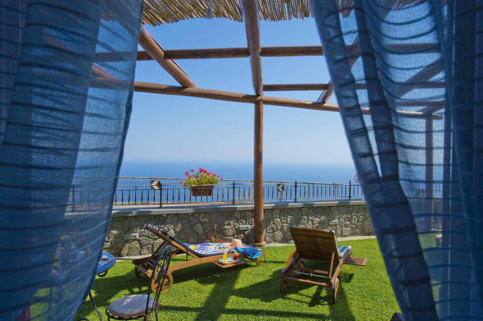 Bed and Breakfast La Mela Blu Фуроре Экстерьер фото