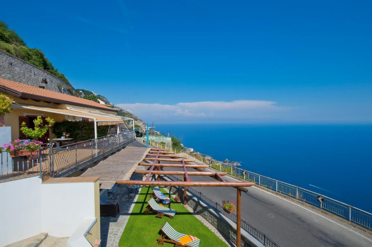 Bed and Breakfast La Mela Blu Фуроре Экстерьер фото